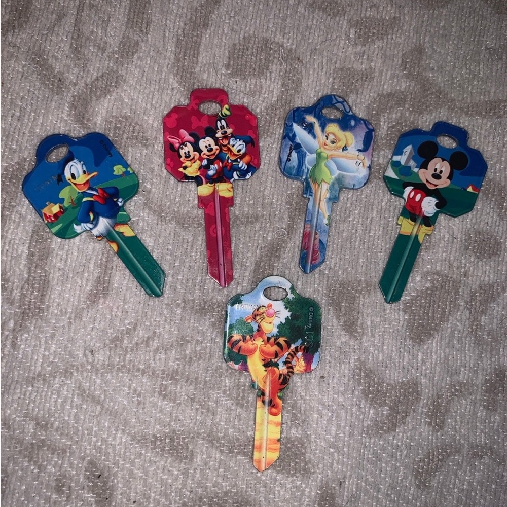 5 Uncut Disney Keys